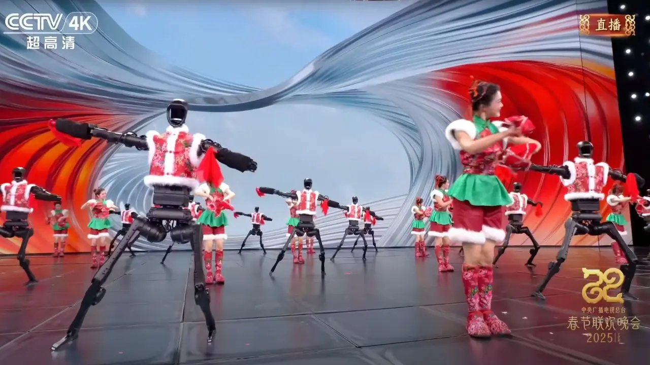 Humanoidalne roboty popiersia porusza się obok ludzi