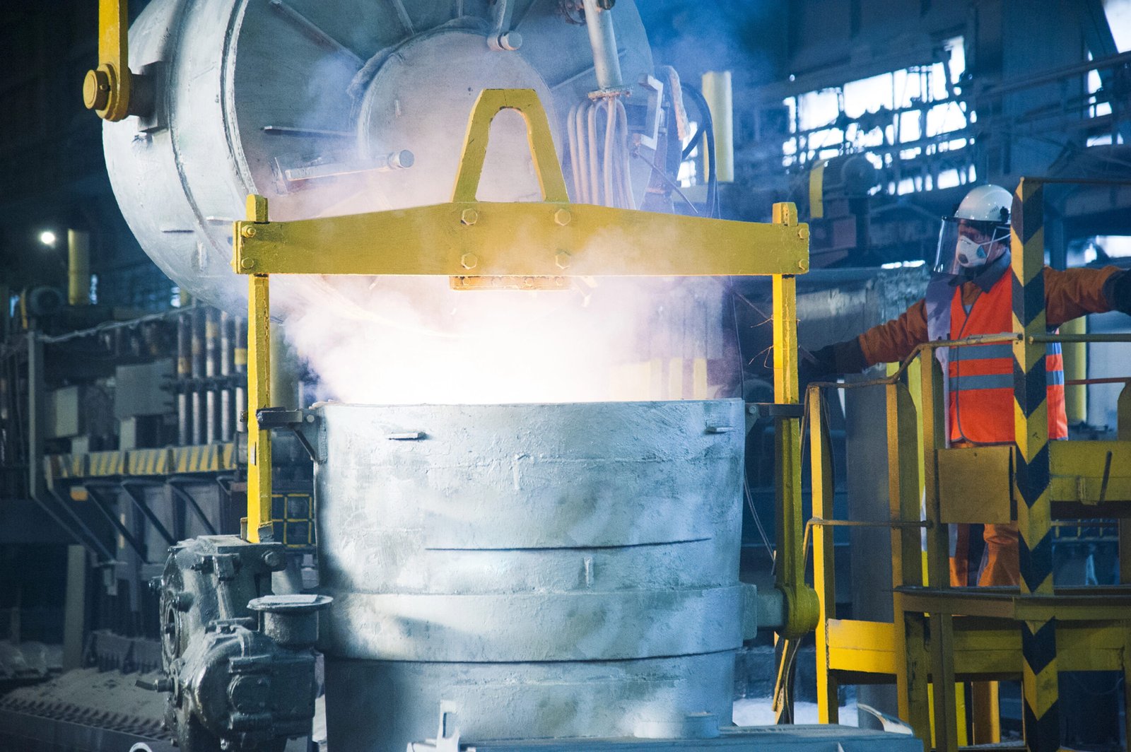 Aluminium, ekonomia i wolność
