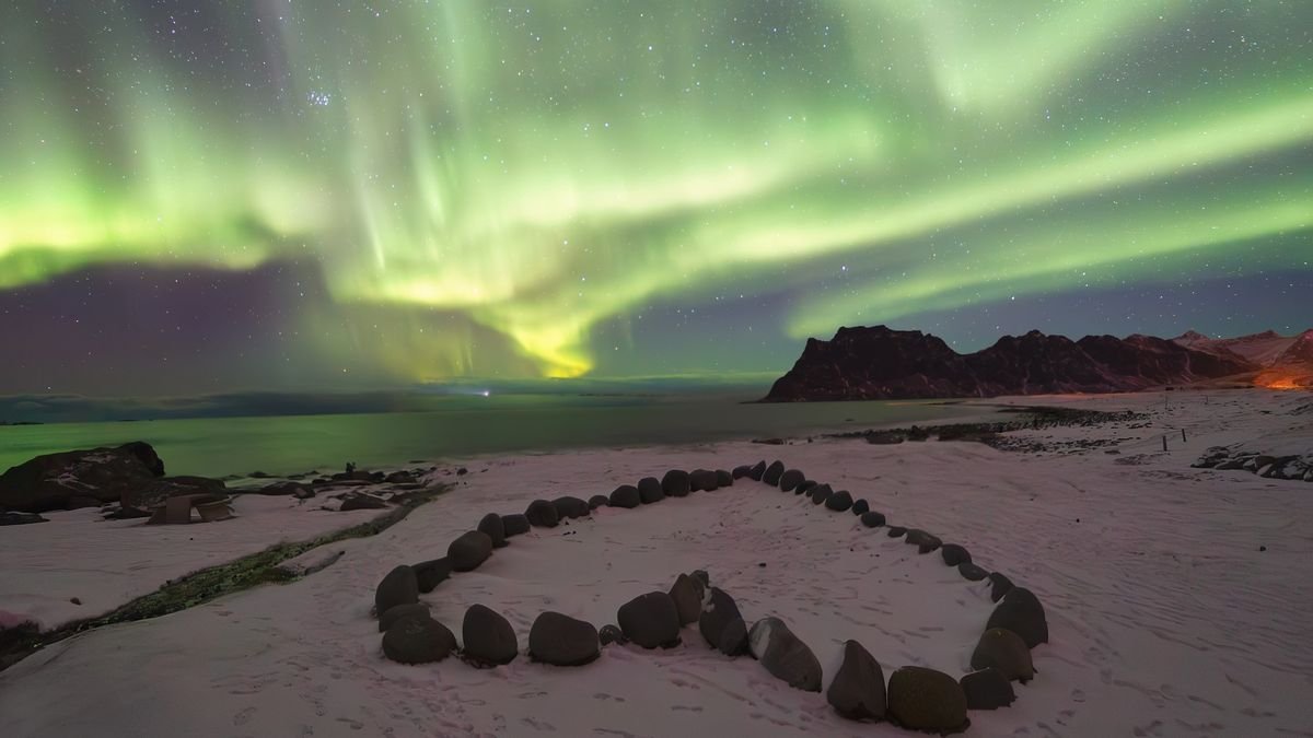 Walentynkowe Aurora Alert – Geomagnetyczna burza mogła przynieść północne światła tak daleko na południe, jak Michigan i Maine