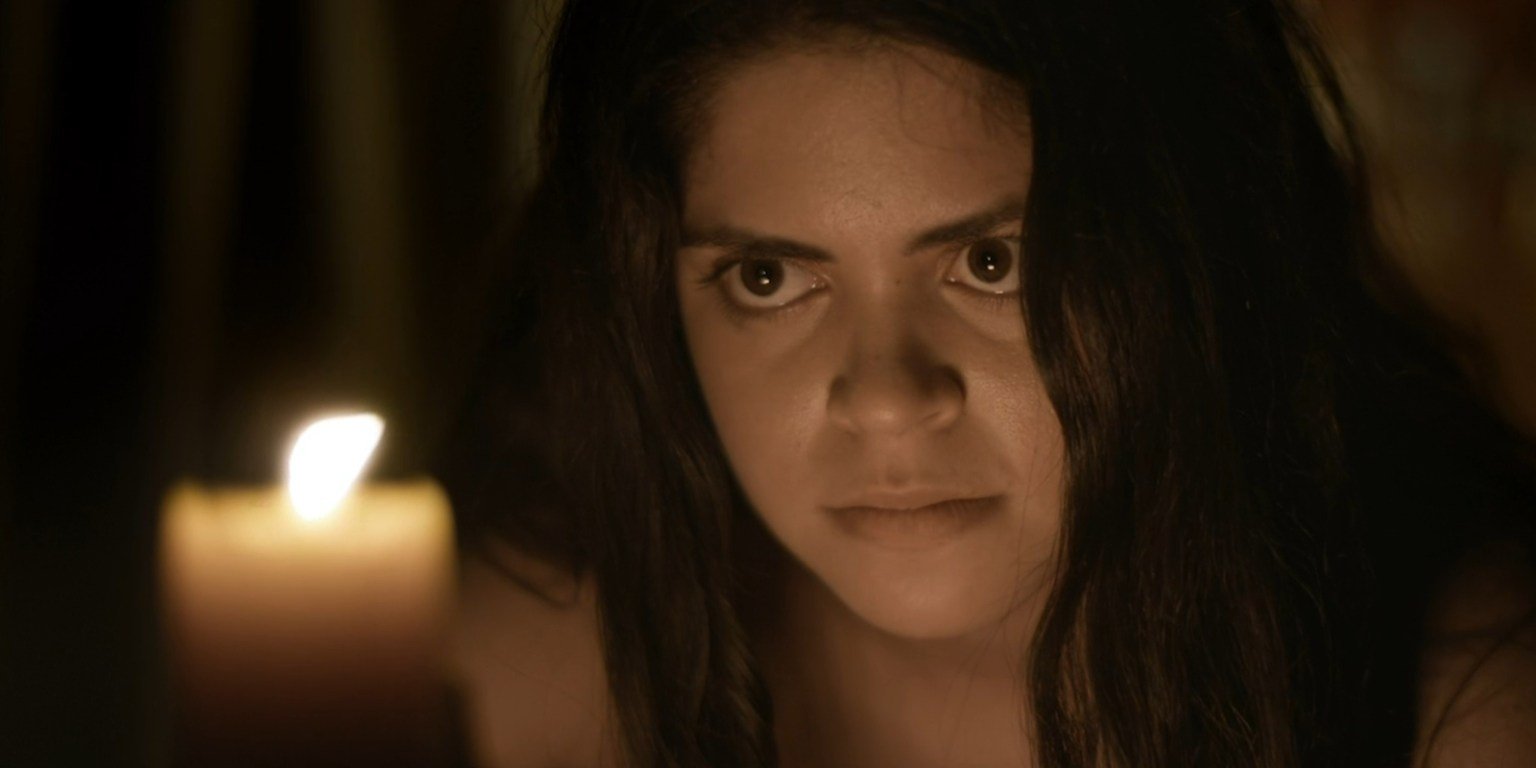Nowy thriller psychologiczny i nadprzyrodzony ma echa „Talk To Me” i „1408”