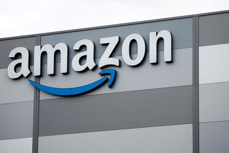 Amazon North Carolina Workers odrzucają Union, wręczając sprzedawcę Win w walce z pracą