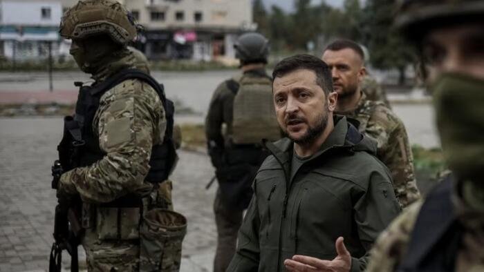„Organizuj wybory”: piżma wybucha ukraińskiego parlamentu Głosowanie potwierdzającego brak wyborów, wchodząc w „legitymację” Zelensky’ego