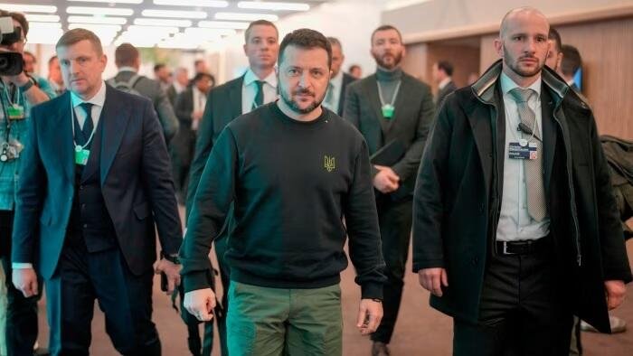 Zelensky mówi „gotowi” na rezygnację ze względu na pokój, członkostwo w NATO