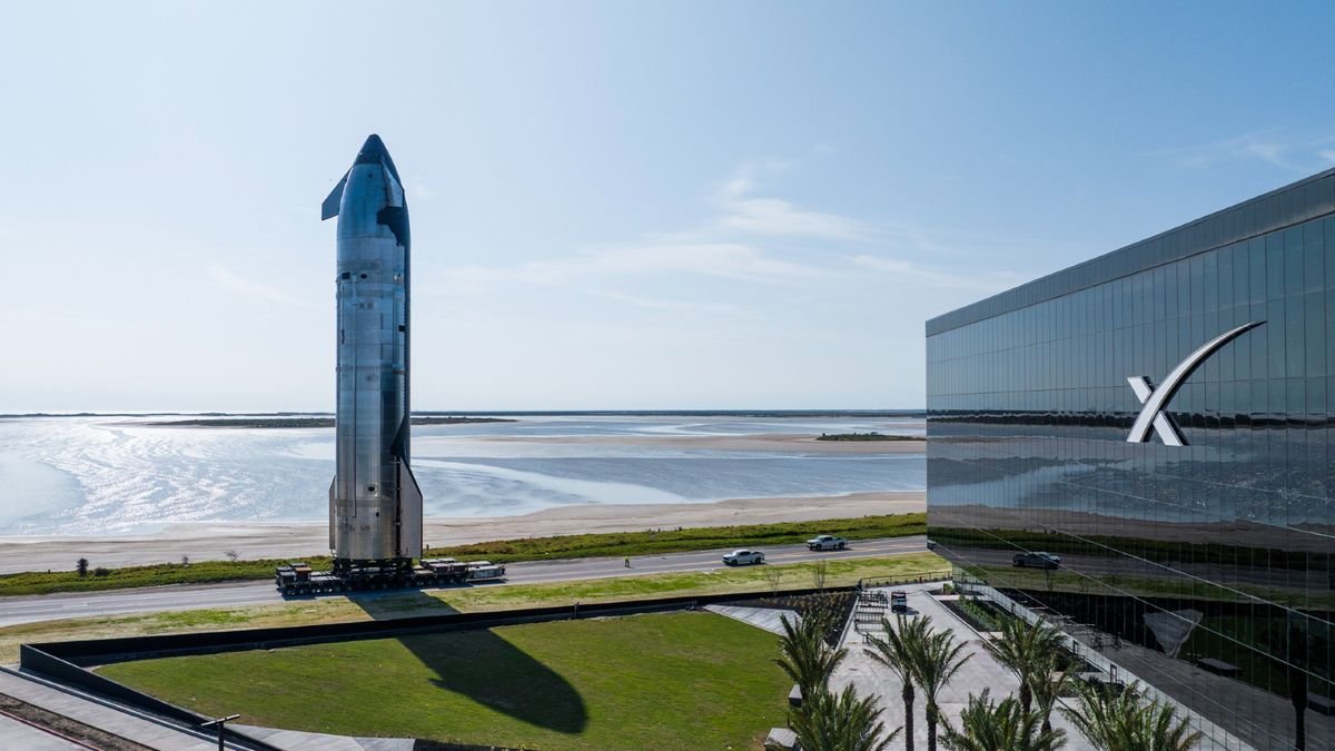 Obejrzyj SpaceX uruchamianie lotu Starship 8 Megarocket Test Flight 5 marca