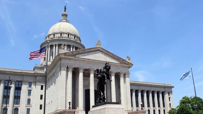 Oklahoma School District niewłaściwy miliony dolarów, znaleziska audytu